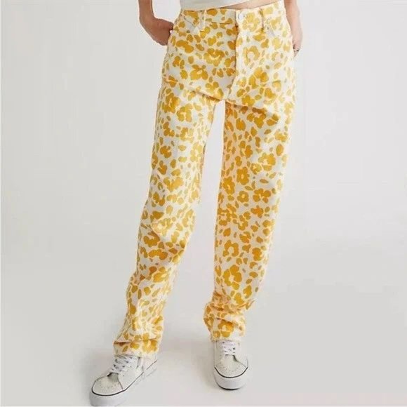 MOTHER The Curbside Heel Fray JEANS Size 25 Marigold Yellow Floral Leopard Denim - Picture 4 of 15